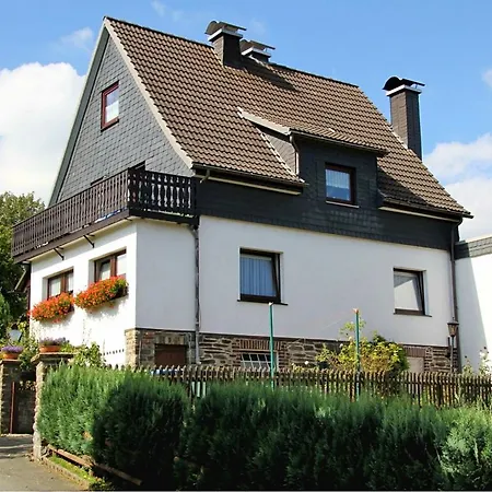 In Langewiese Sauerland With Garden Apartmán Winterberg