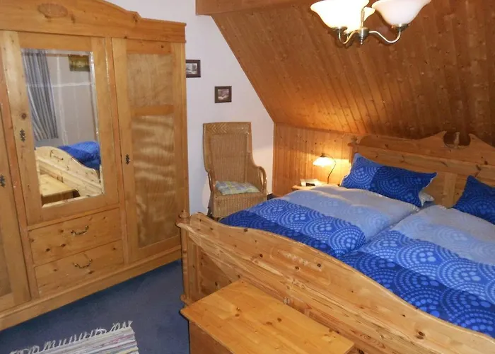 In Langewiese Sauerland With Garden *